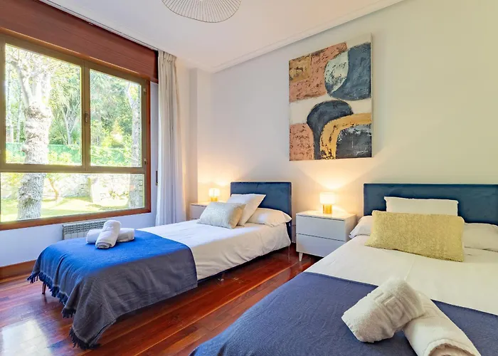 De Lujo En Menendez Pelayo I Parking Privado I Playas I Wifi Apartment *